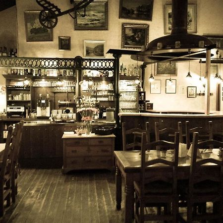 Altes Bierhaus Hotel Arzbach Bagian luar foto