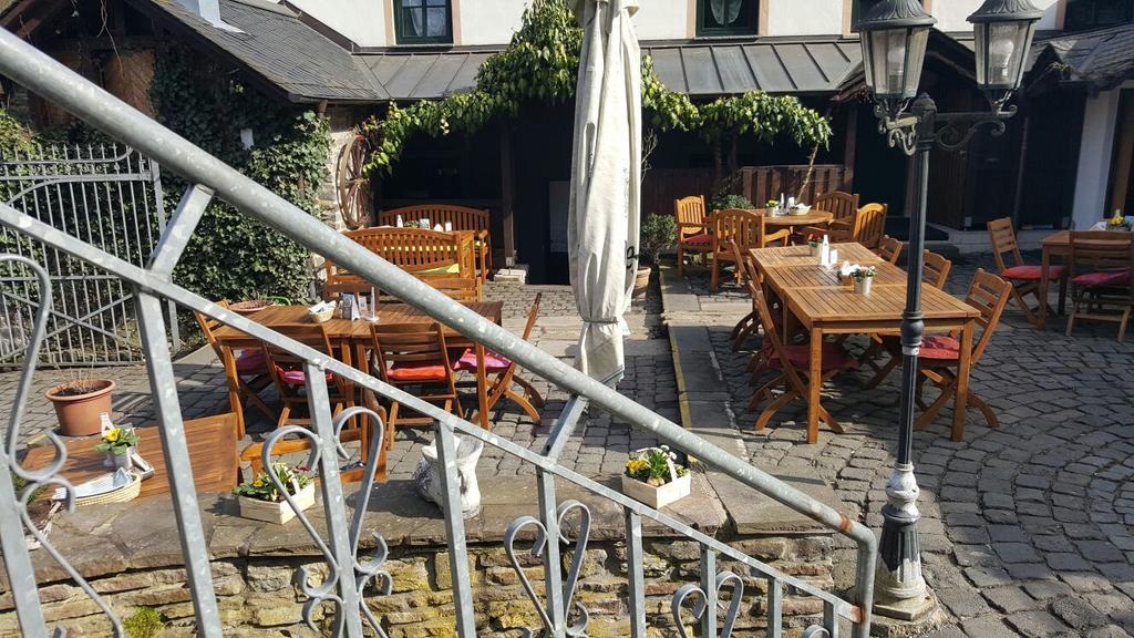 Altes Bierhaus Hotel Arzbach Bagian luar foto