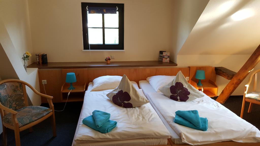 Altes Bierhaus Hotel Arzbach Bagian luar foto