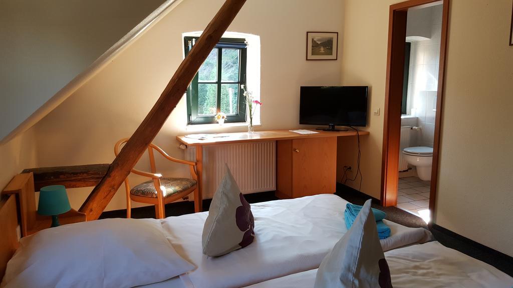 Altes Bierhaus Hotel Arzbach Bagian luar foto