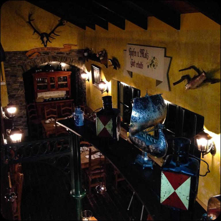 Altes Bierhaus Hotel Arzbach Bagian luar foto