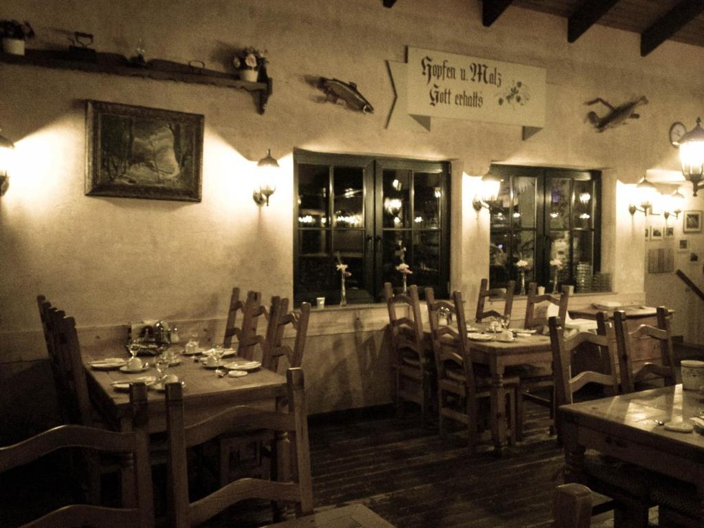 Altes Bierhaus Hotel Arzbach Bagian luar foto
