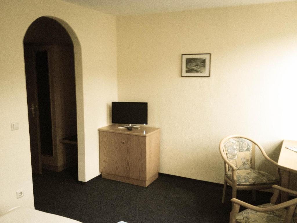 Altes Bierhaus Hotel Arzbach Bagian luar foto